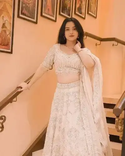 Call Girls Amaravati
